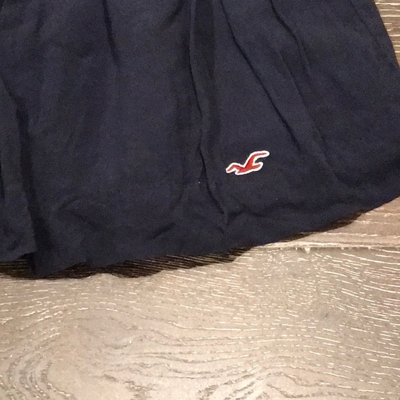 Like New- Hollister Skirt - Picture 4 of 6
